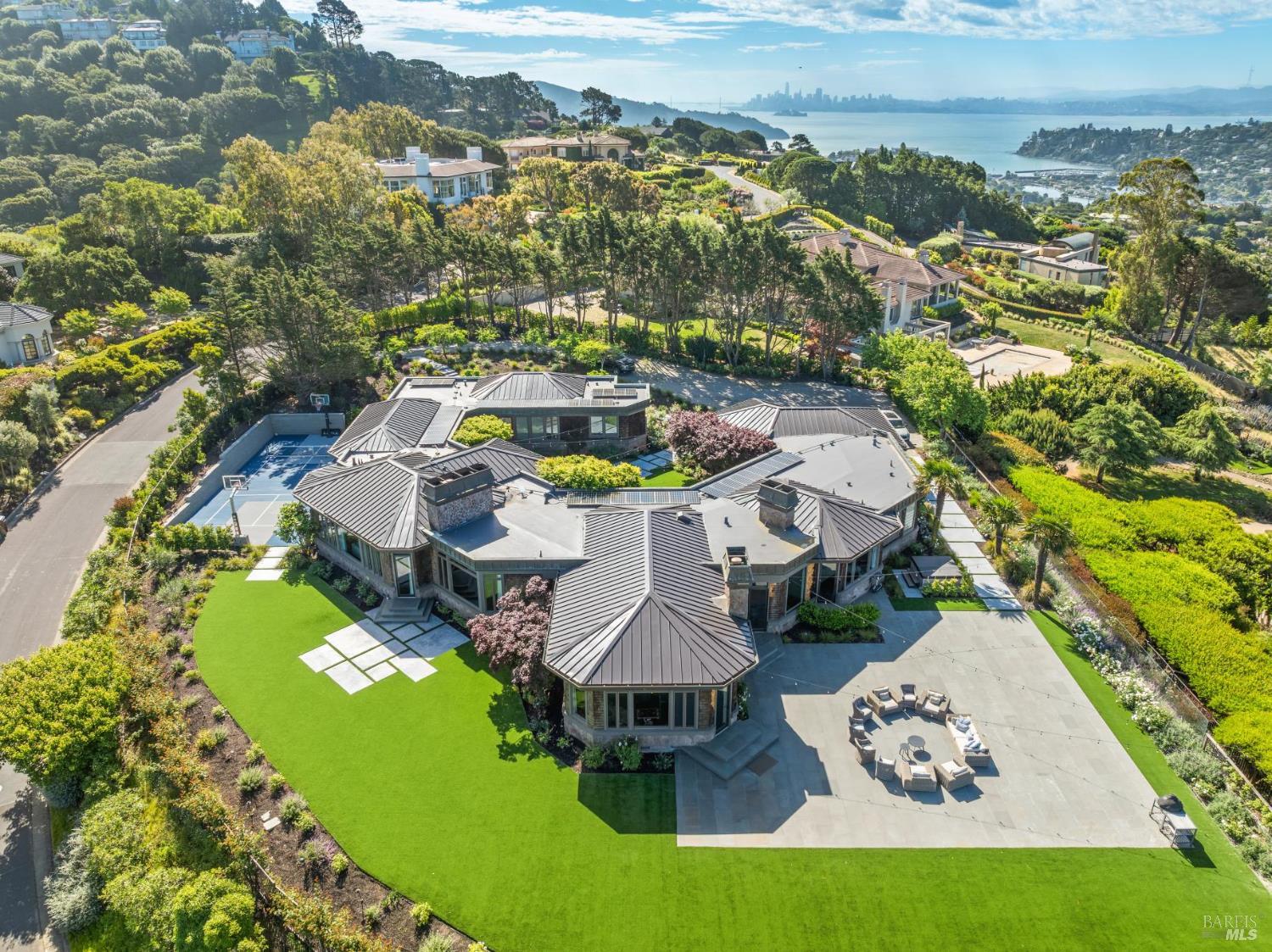 138 Gilmartin Drive Tiburon CA 94920