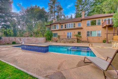 2703 Brush Creek Drive Santa Rosa CA 95404