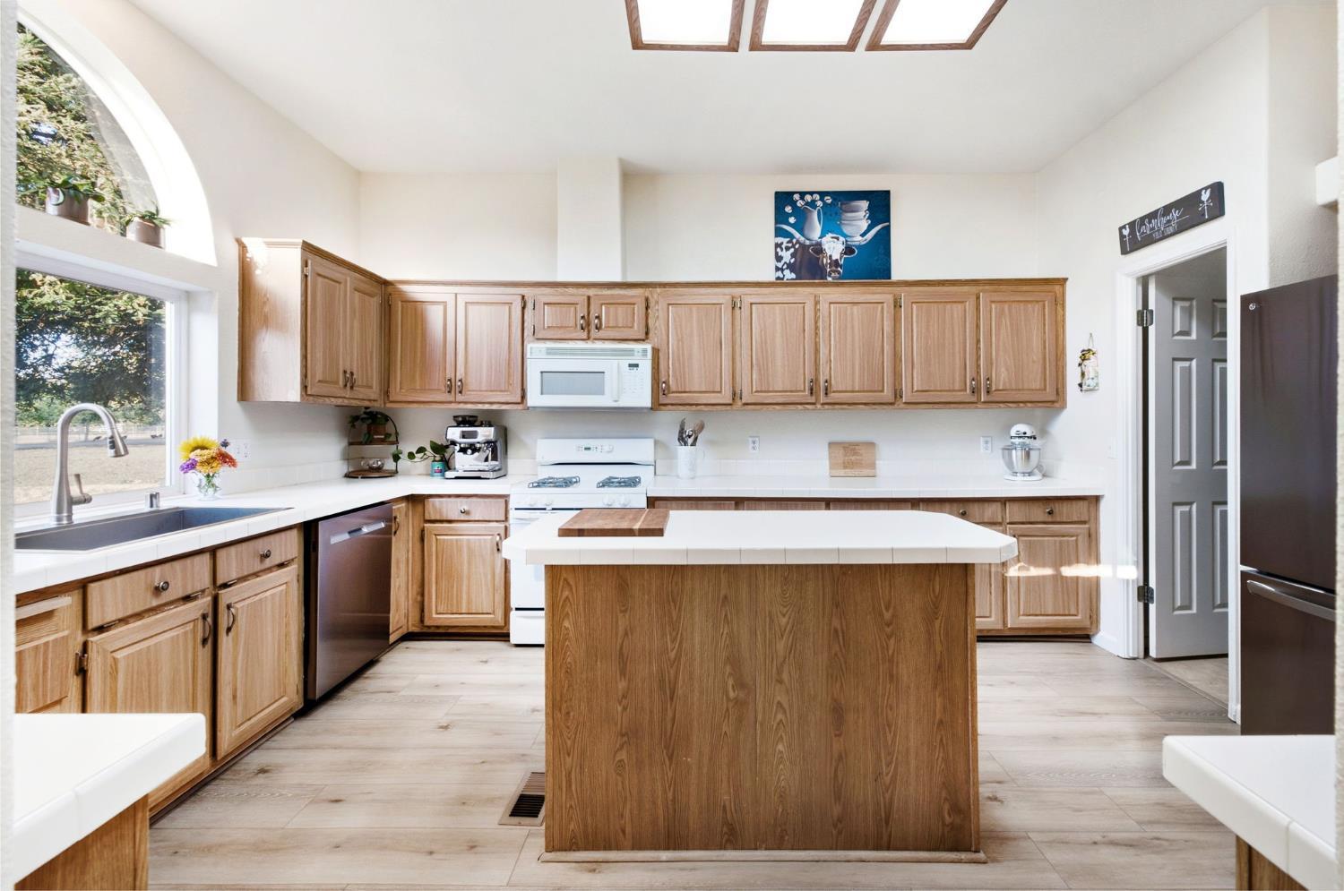 24540 County Road 95 Davis CA 95616