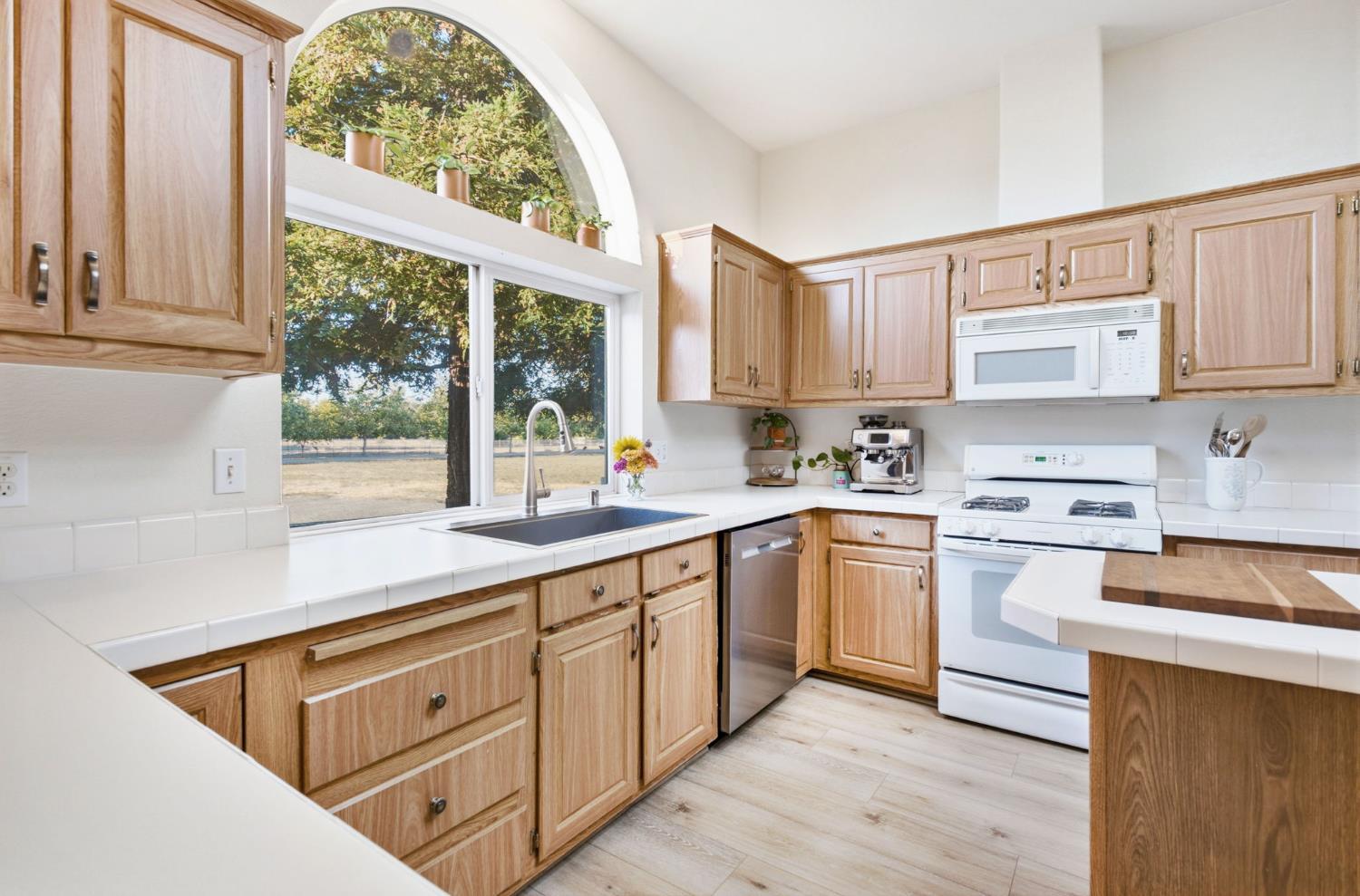 24540 County Road 95 Davis CA 95616