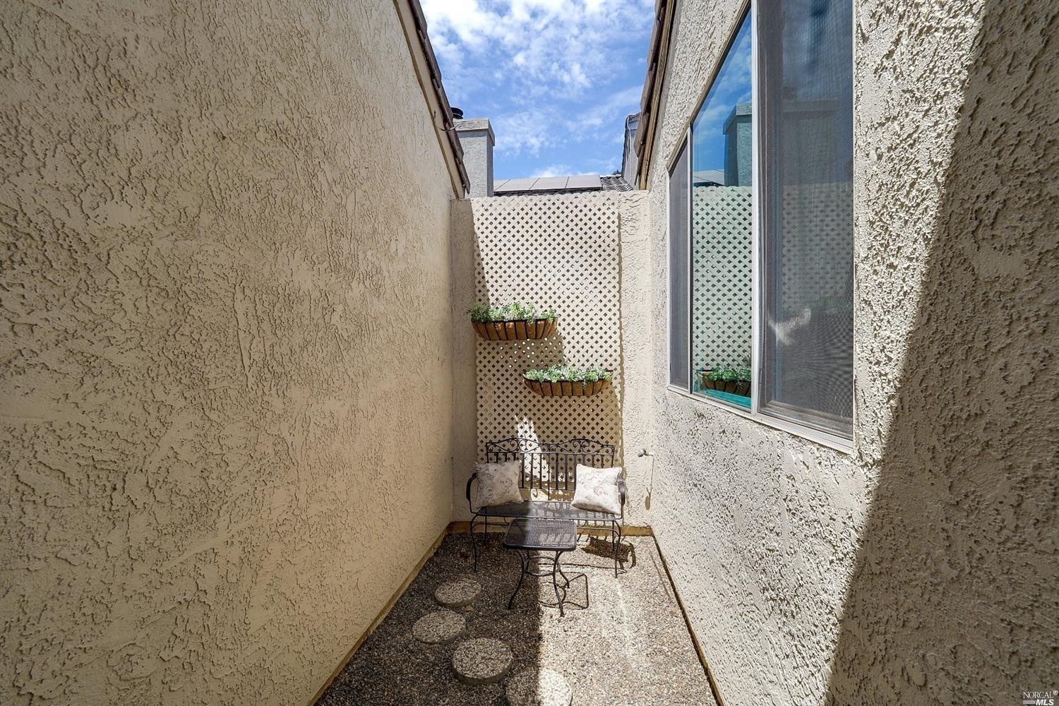 915 Tipperary Drive Vacaville CA 95688