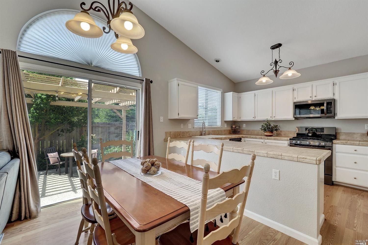 915 Tipperary Drive Vacaville CA 95688
