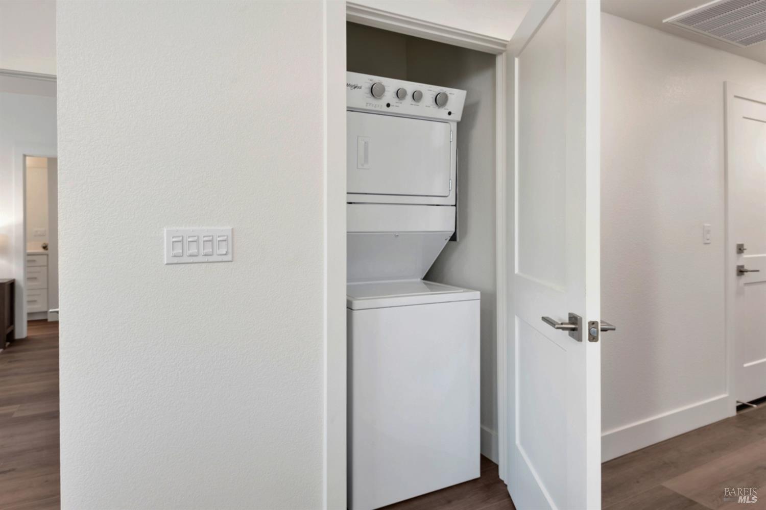 1480 Wrigley Avenue Santa Rosa CA 95407