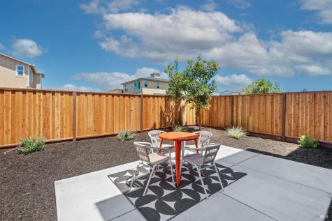 1480 Wrigley Avenue Santa Rosa CA 95407