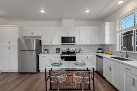 1480 Wrigley Avenue Santa Rosa CA 95407