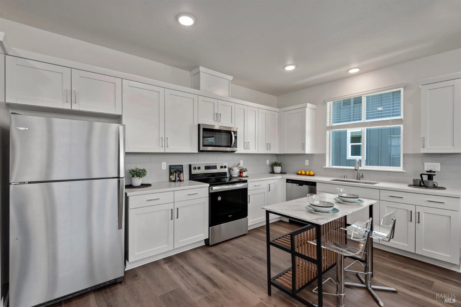 1480 Wrigley Avenue Santa Rosa CA 95407