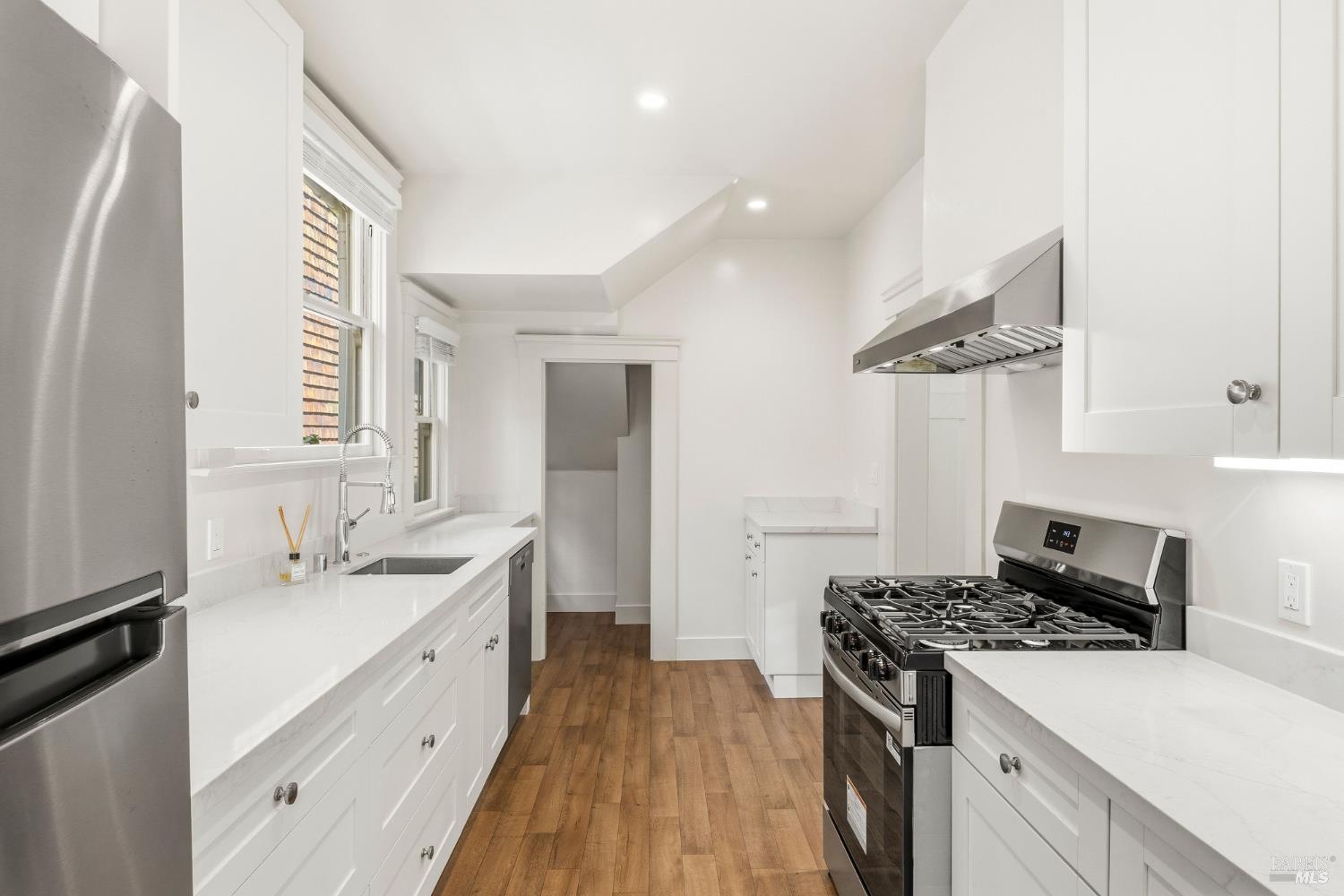 31 Acacia Avenue Belvedere CA 94920