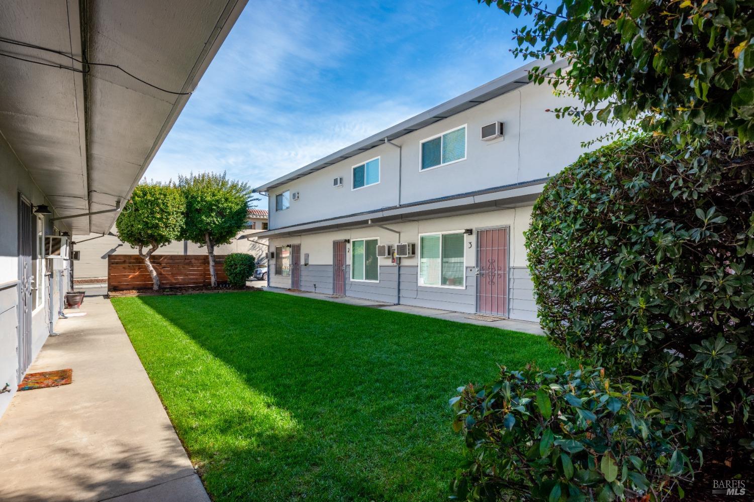 140 Cernon Street Vacaville CA 95688