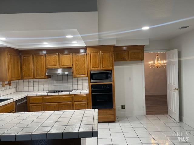531 Shady Glen Avenue Vacaville CA 95688