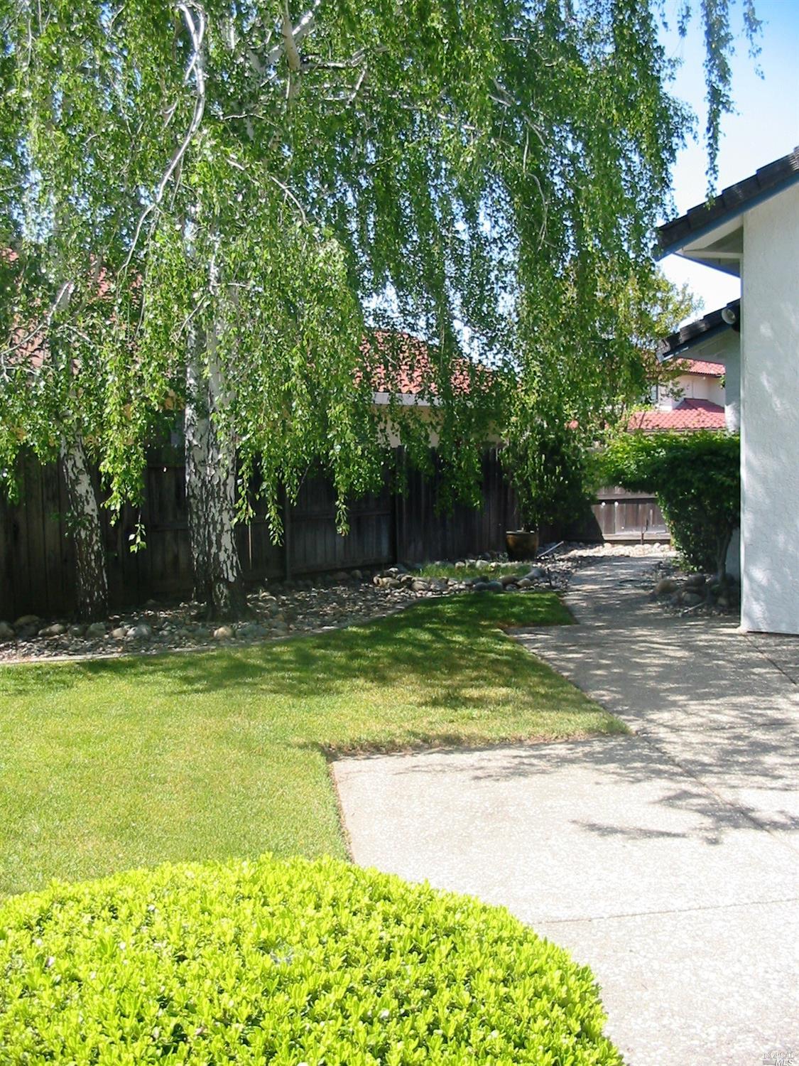 531 Shady Glen Avenue Vacaville CA 95688