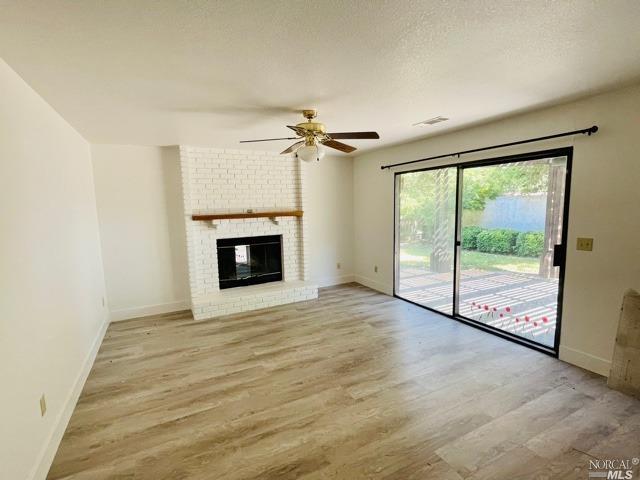 531 Shady Glen Avenue Vacaville CA 95688