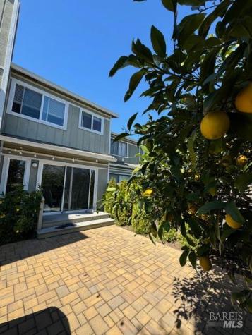 135 Nantucket Cove San Rafael CA 94901