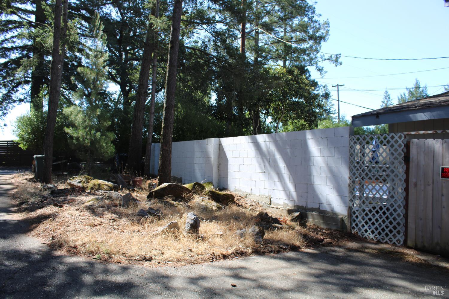 4069 Alta Vista Avenue Santa Rosa CA 95404