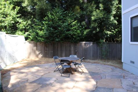 4069 Alta Vista Avenue Santa Rosa CA 95404