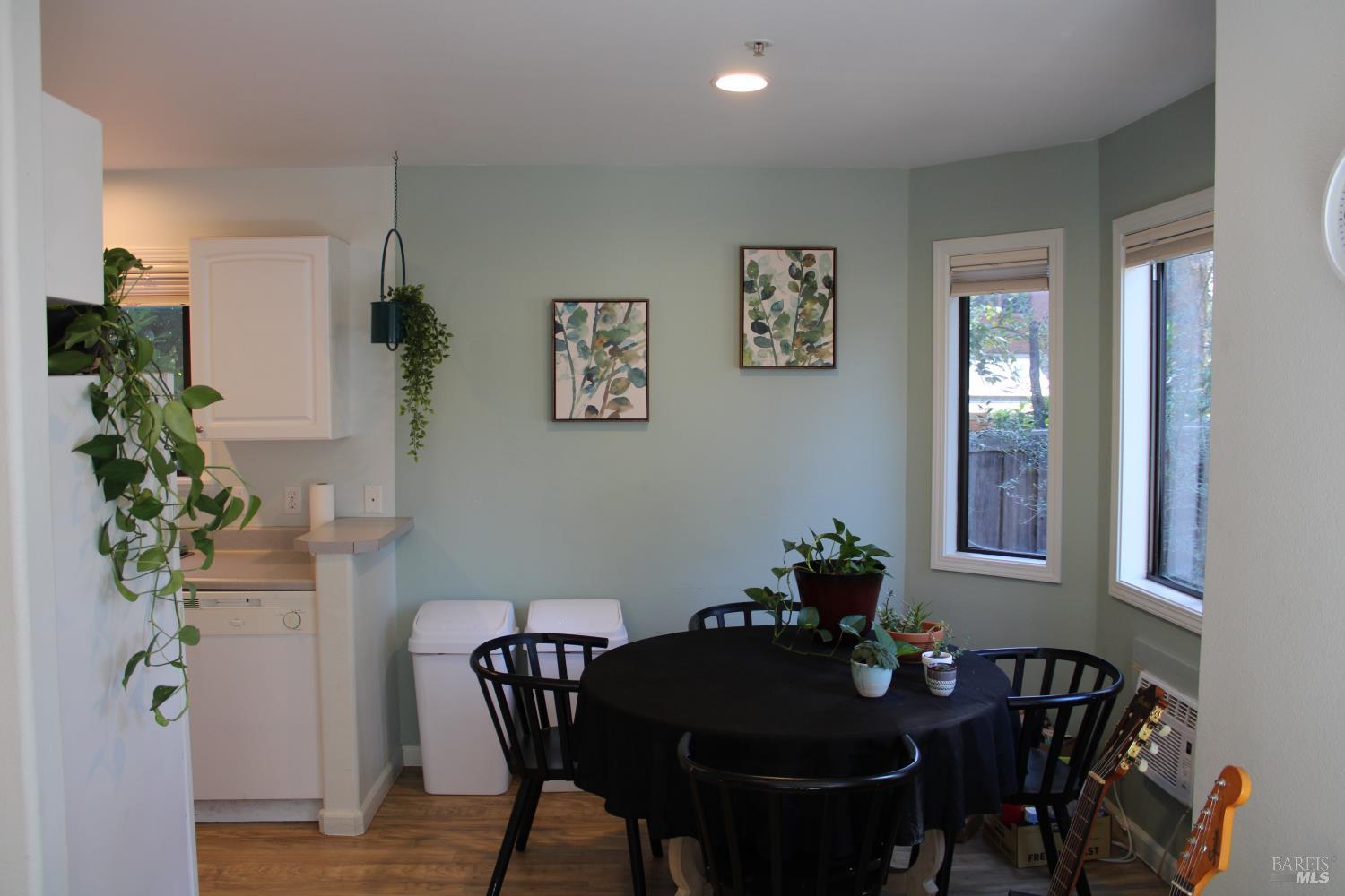 4069 Alta Vista Avenue Santa Rosa CA 95404