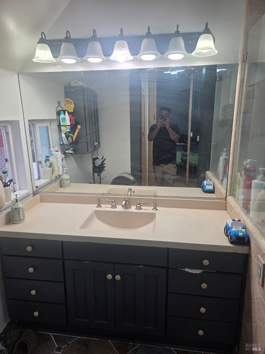 2432 Topaz Drive Novato CA 94945