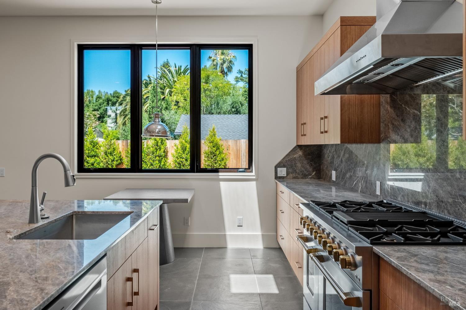 1428-1420 Allyn Avenue St. Helena CA 94574