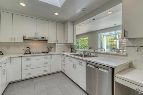 1704 San Anselmo Avenue San Anselmo CA 94960