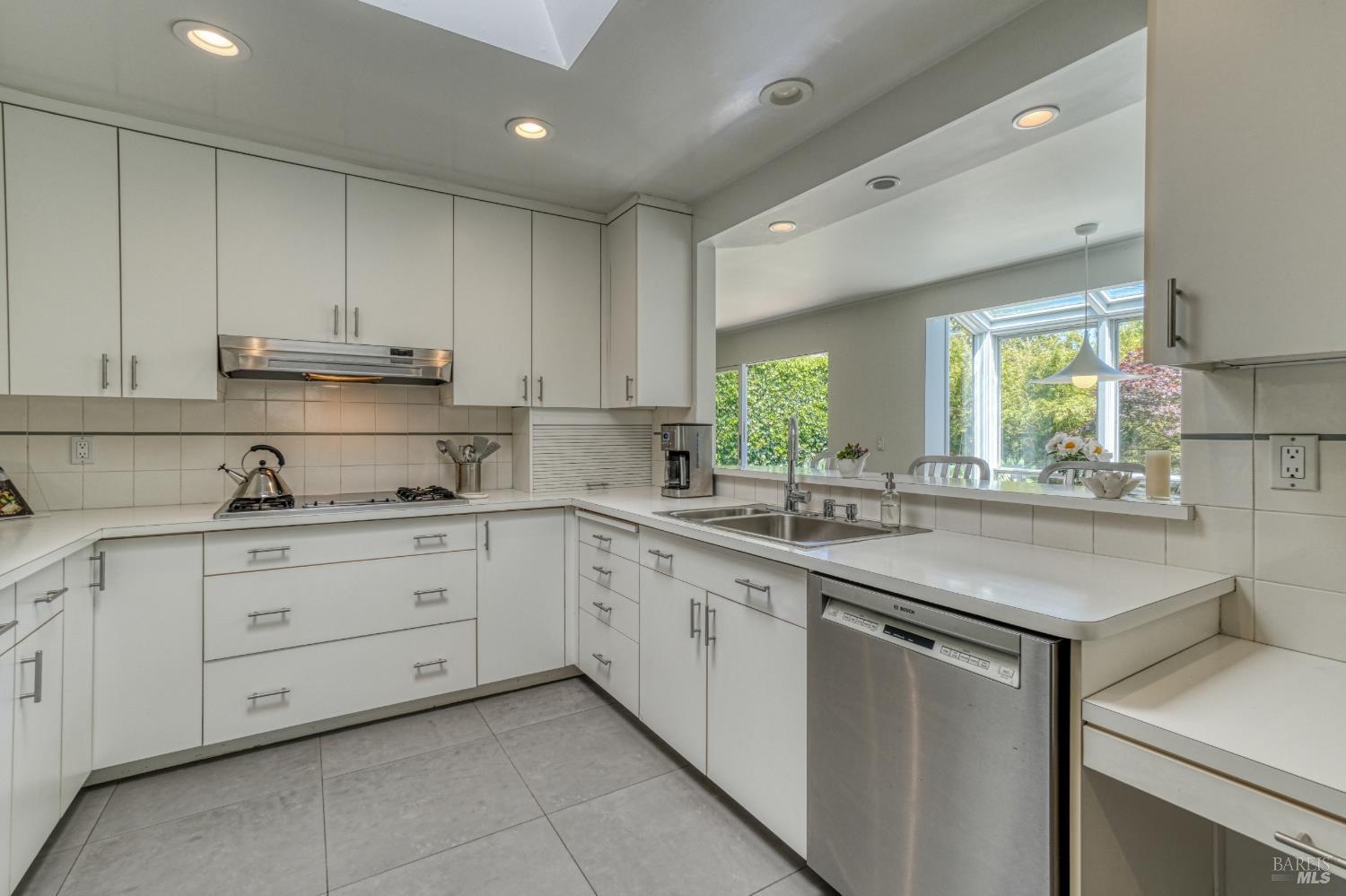 1704 San Anselmo Avenue San Anselmo CA 94960