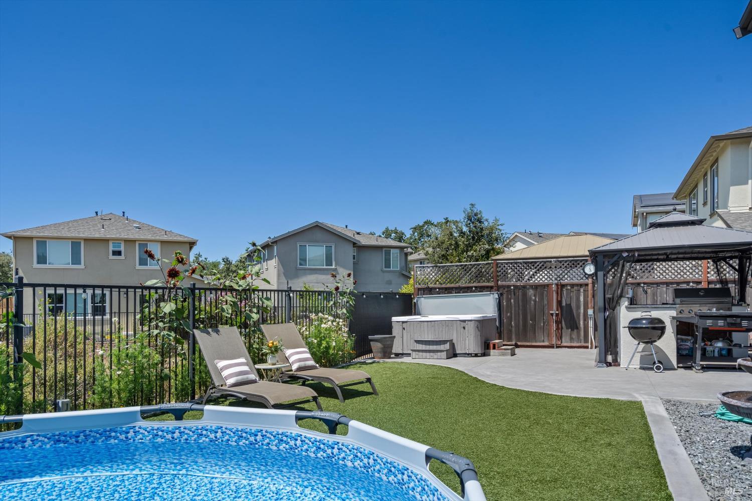1605 Country Manor Drive Santa Rosa CA 95403