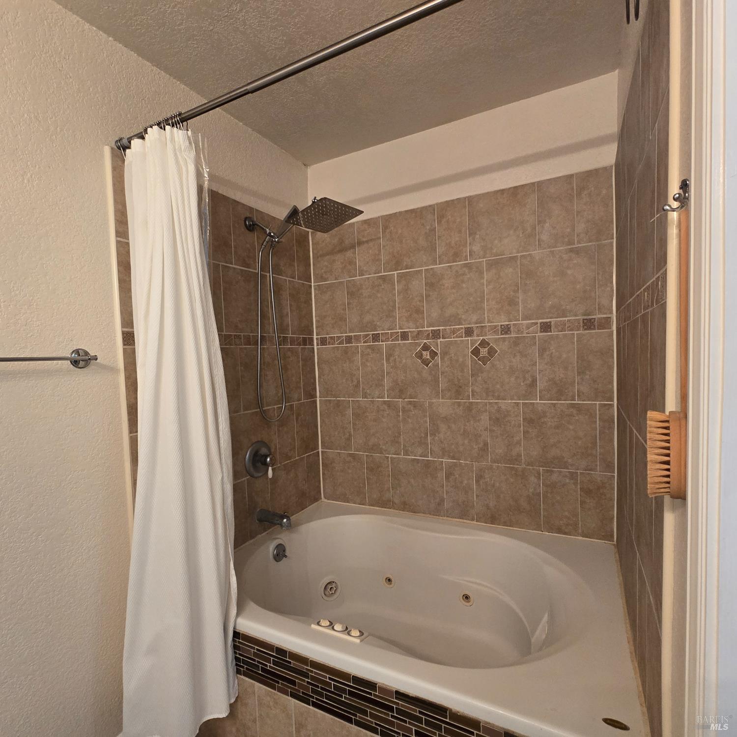 480 Meadowview Drive Vacaville CA 95688