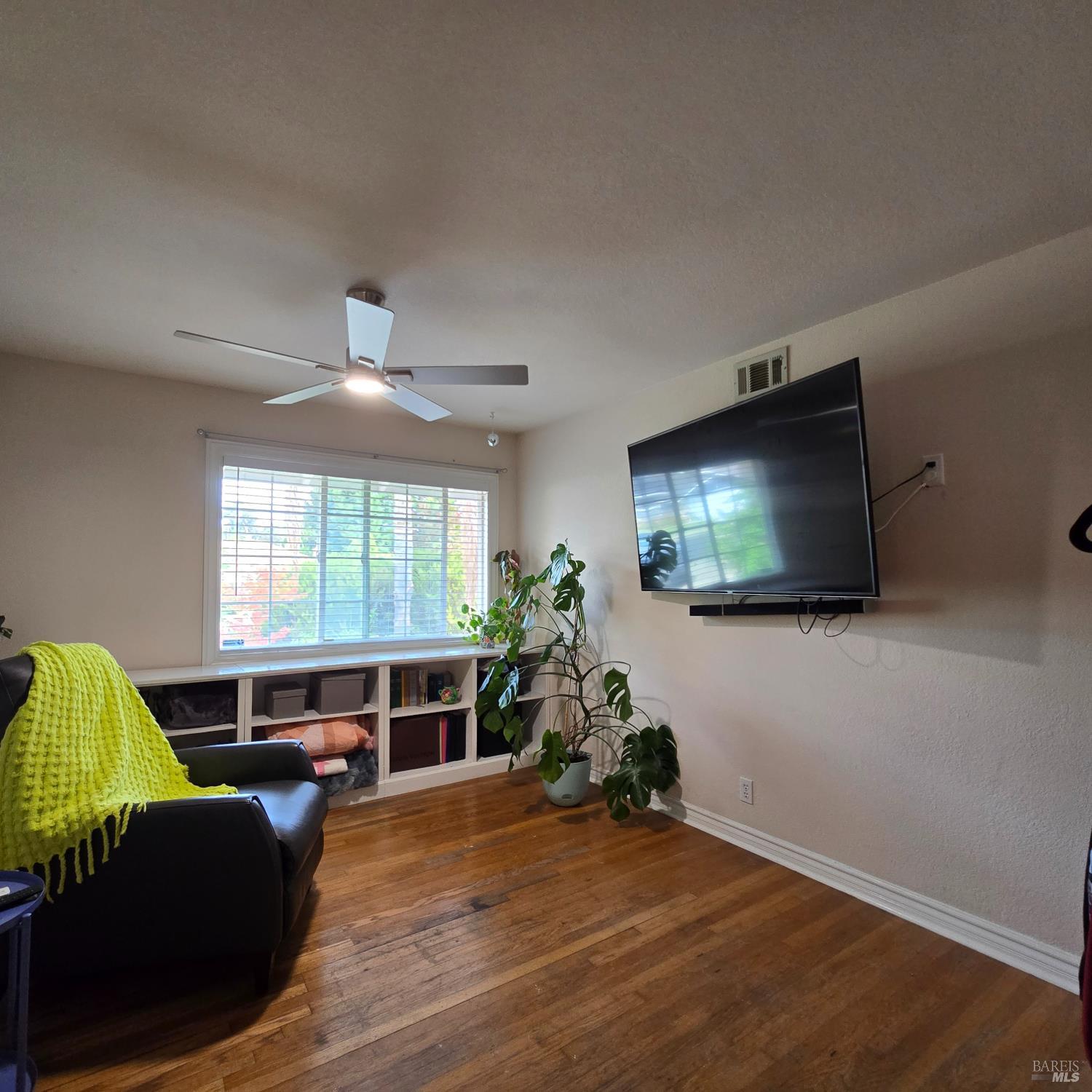 480 Meadowview Drive Vacaville CA 95688
