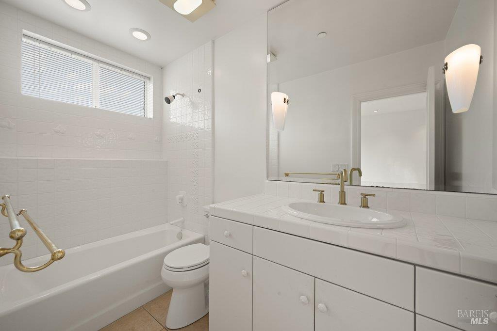 10 Warrens Way Tiburon CA 94920