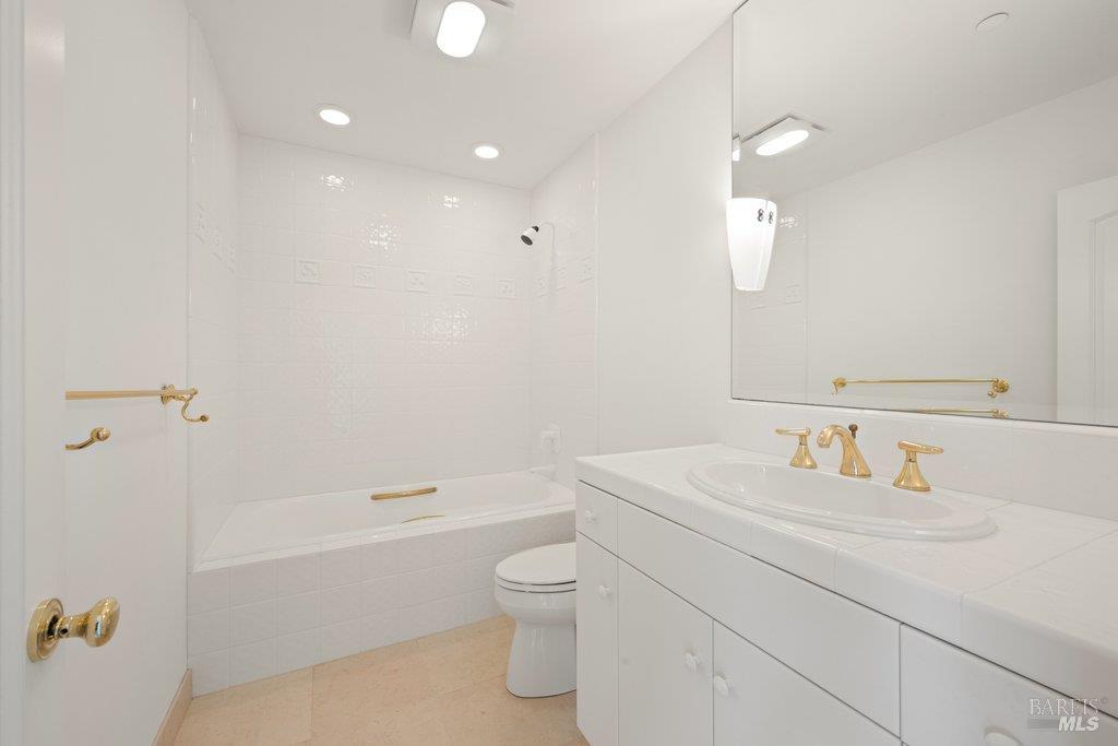 10 Warrens Way Tiburon CA 94920