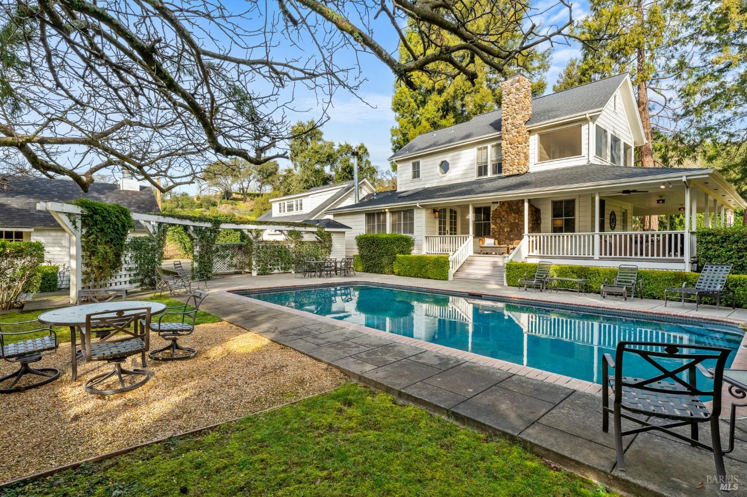 2850 Silverado Trail N St. Helena CA 94574