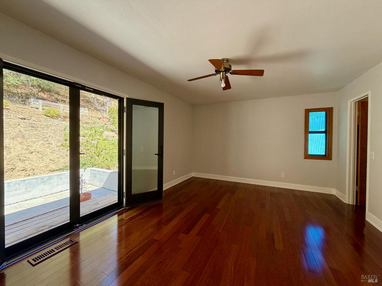 1289 Calle Del Arroyo Street Boyes Hot Springs CA 95476