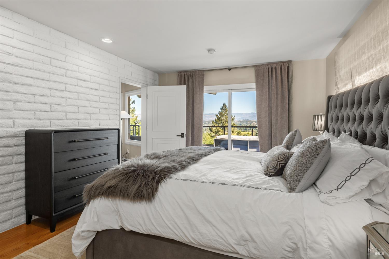 1015 Westside Road Healdsburg CA 95448