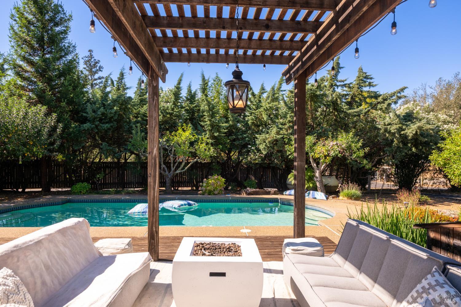 1015 Westside Road Healdsburg CA 95448