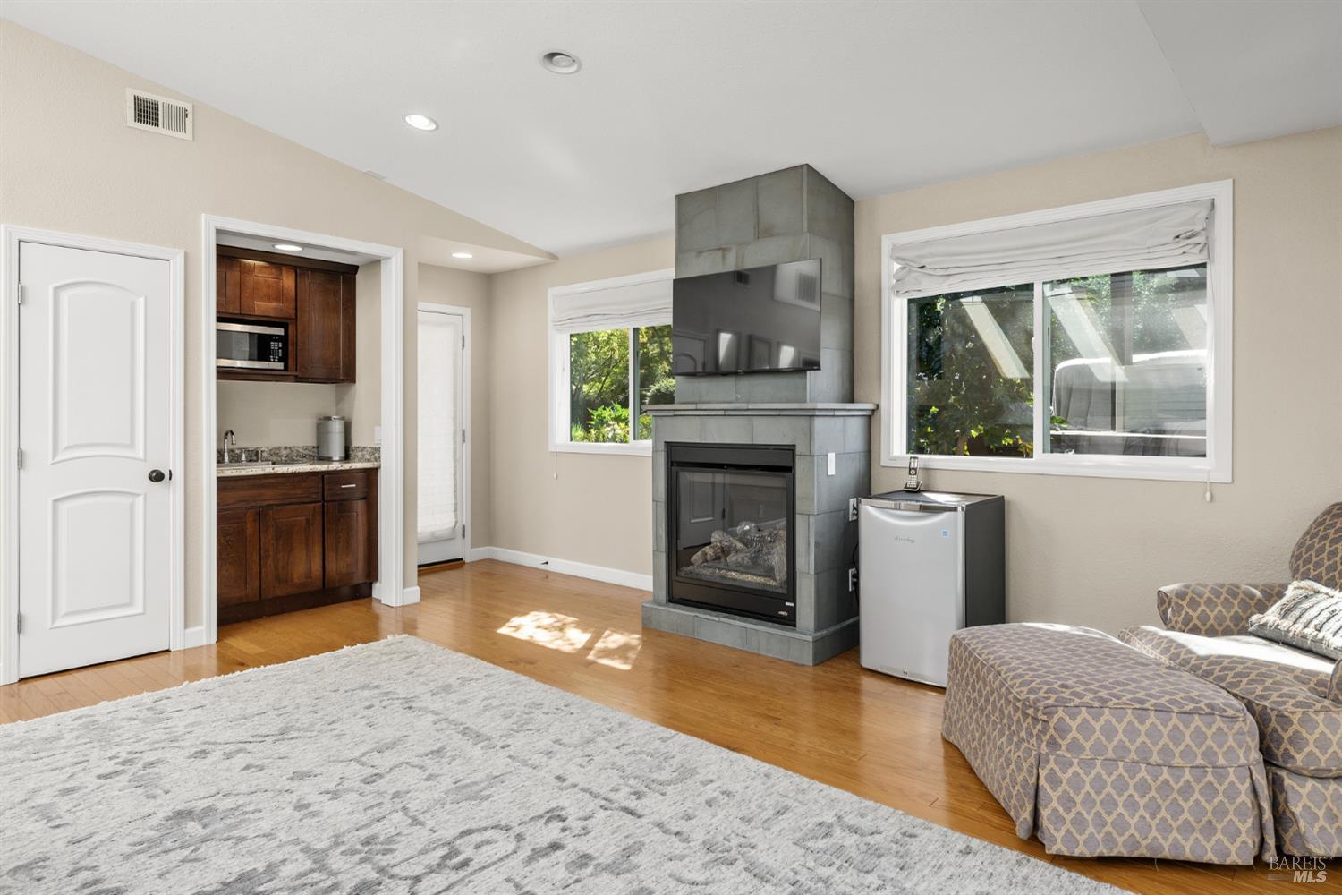 1015 Westside Road Healdsburg CA 95448