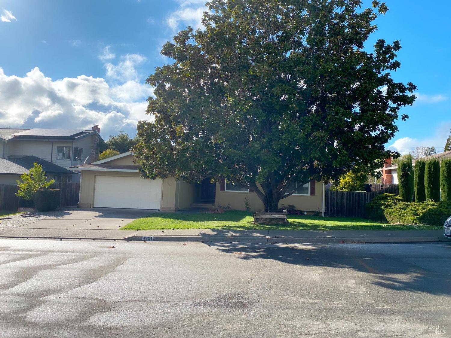 1921 Marion Avenue Novato CA 94945