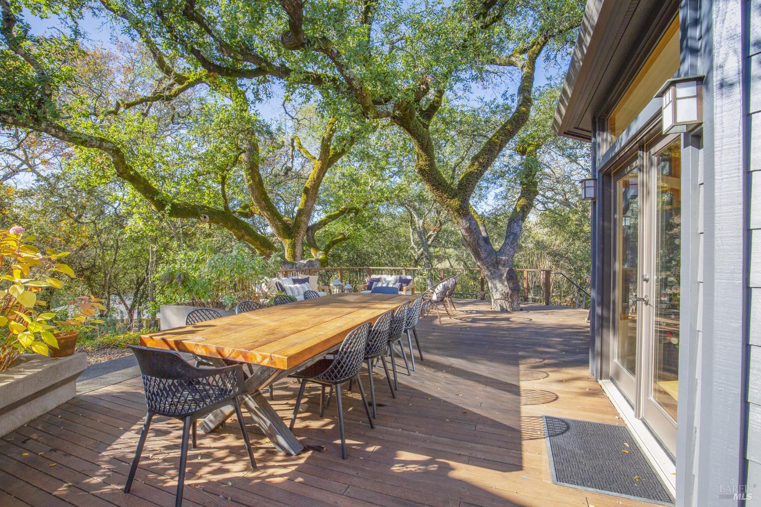 705 Chiquita Road Healdsburg CA 95448