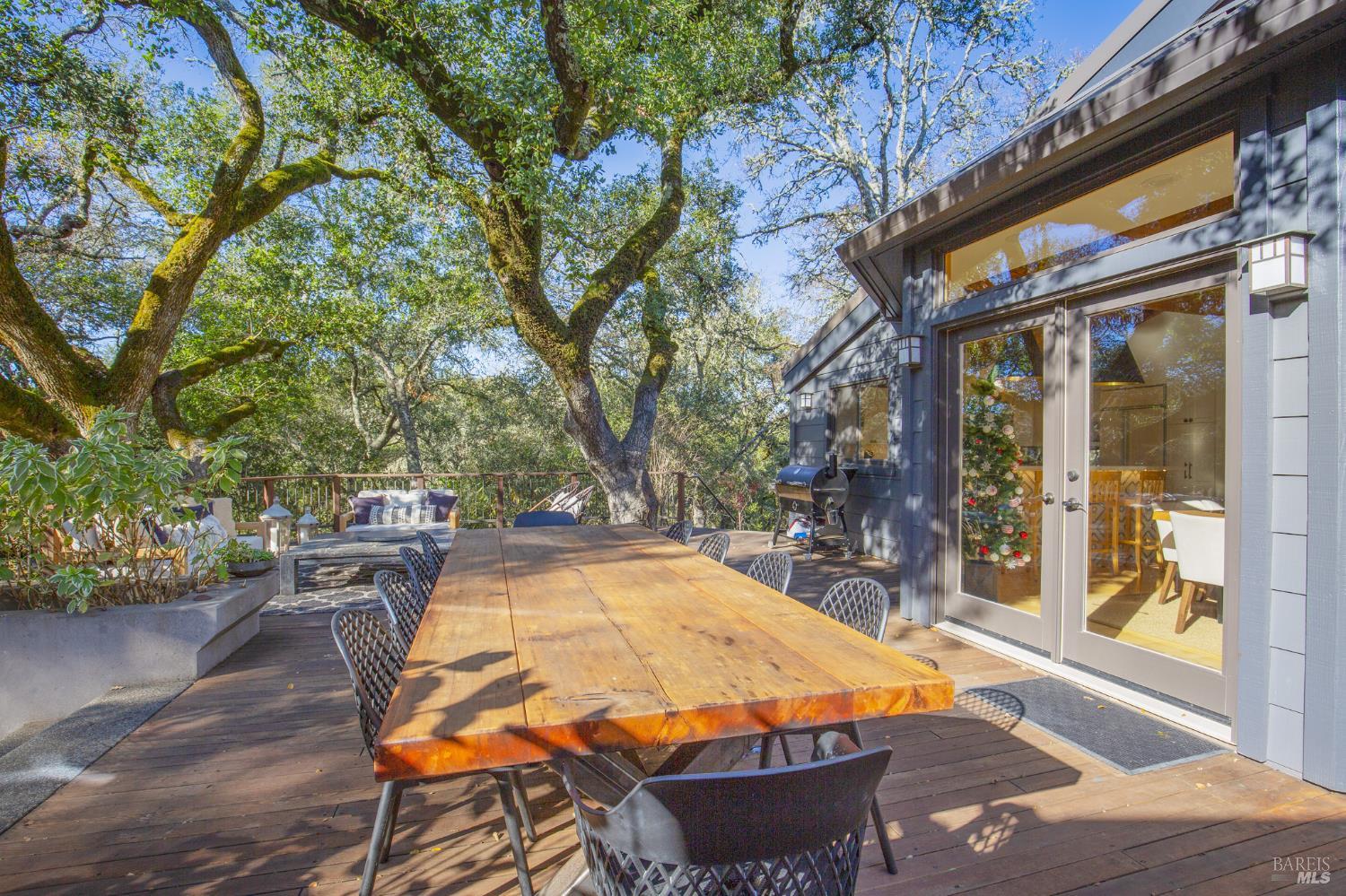 705 Chiquita Road Healdsburg CA 95448