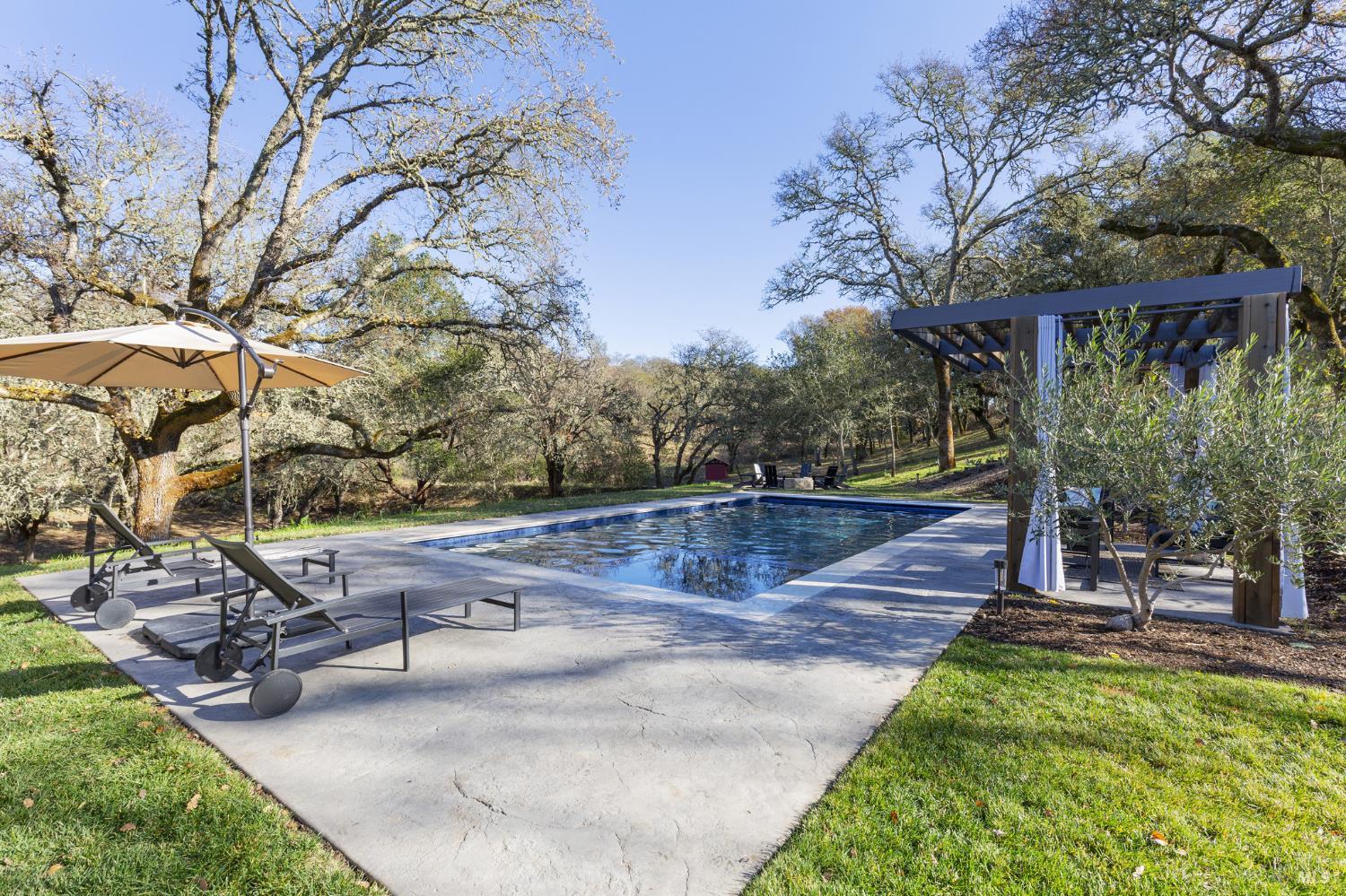 705 Chiquita Road Healdsburg CA 95448