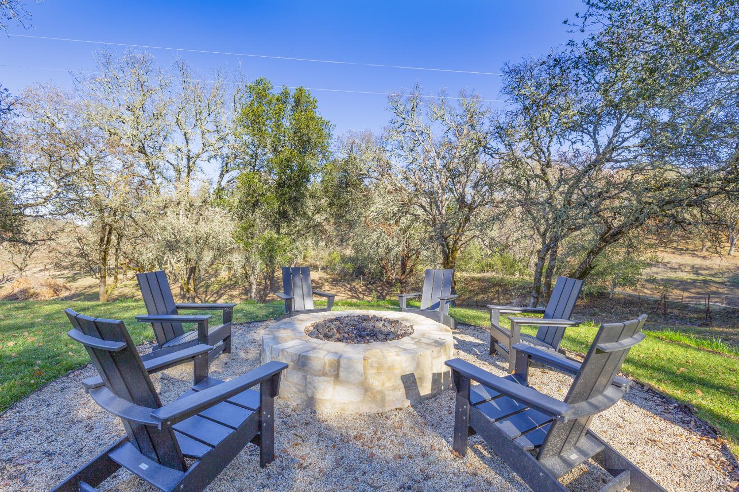 705 Chiquita Road Healdsburg CA 95448
