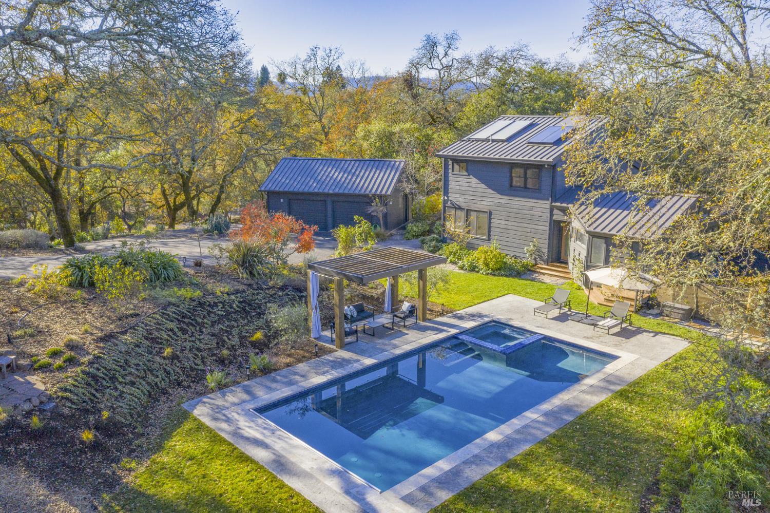 705 Chiquita Road Healdsburg CA 95448