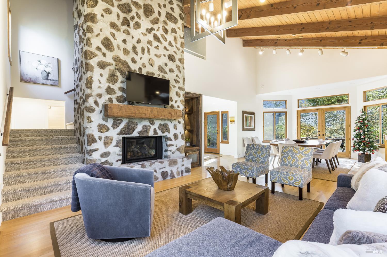 705 Chiquita Road Healdsburg CA 95448
