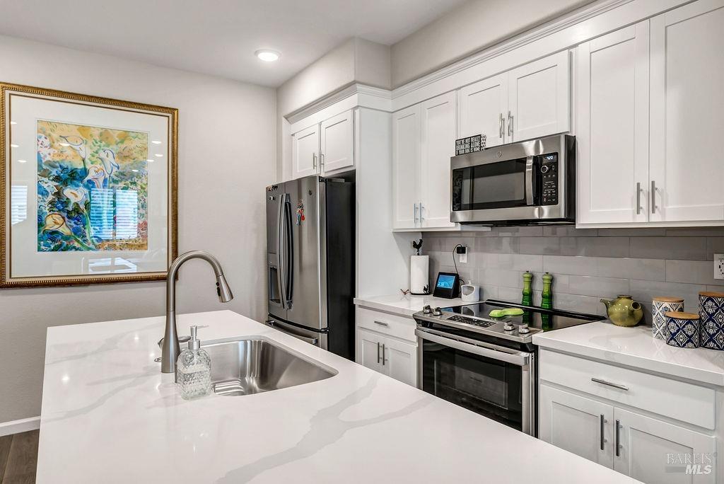 327 Pear Tree Lane Napa CA 94558