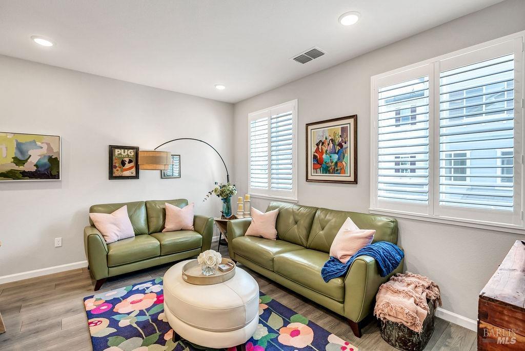 327 Pear Tree Lane Napa CA 94558