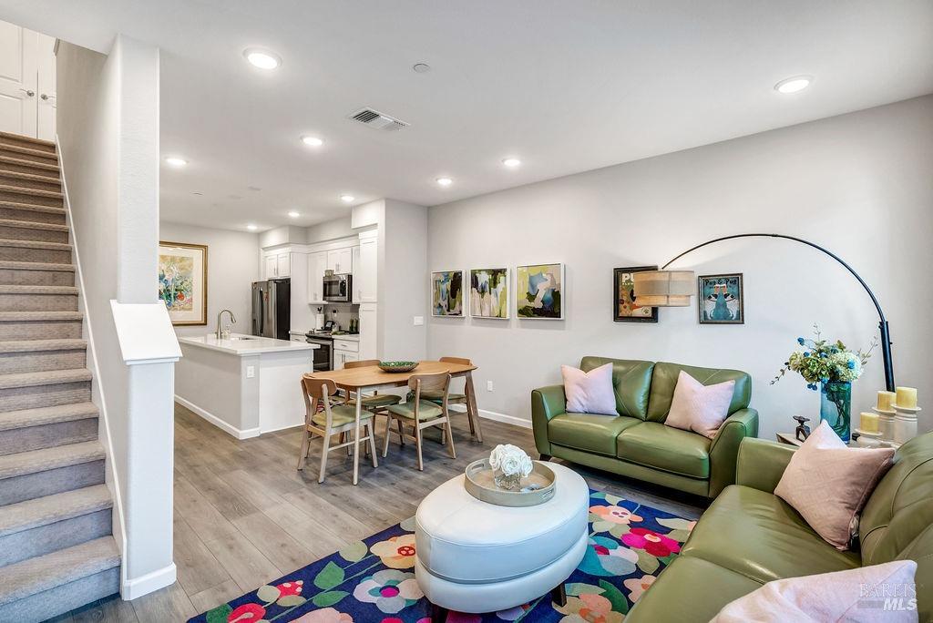327 Pear Tree Lane Napa CA 94558