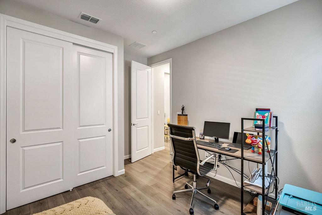 327 Pear Tree Lane Napa CA 94558