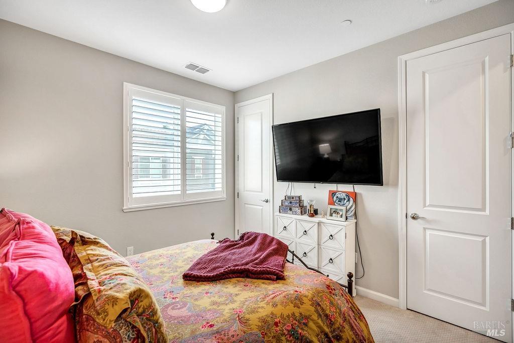 327 Pear Tree Lane Napa CA 94558