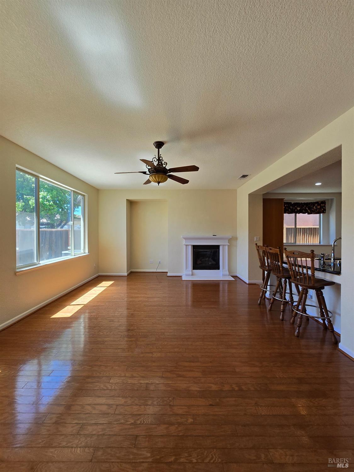 548 White Pine Street Vacaville CA 95687