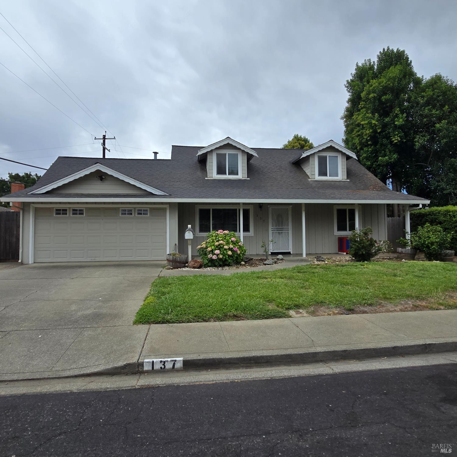 137 Anita Court Vacaville CA 95688