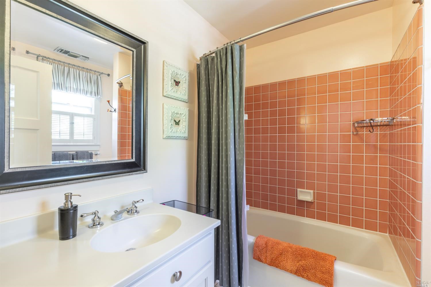 1655 Scott Street St. Helena CA 94574