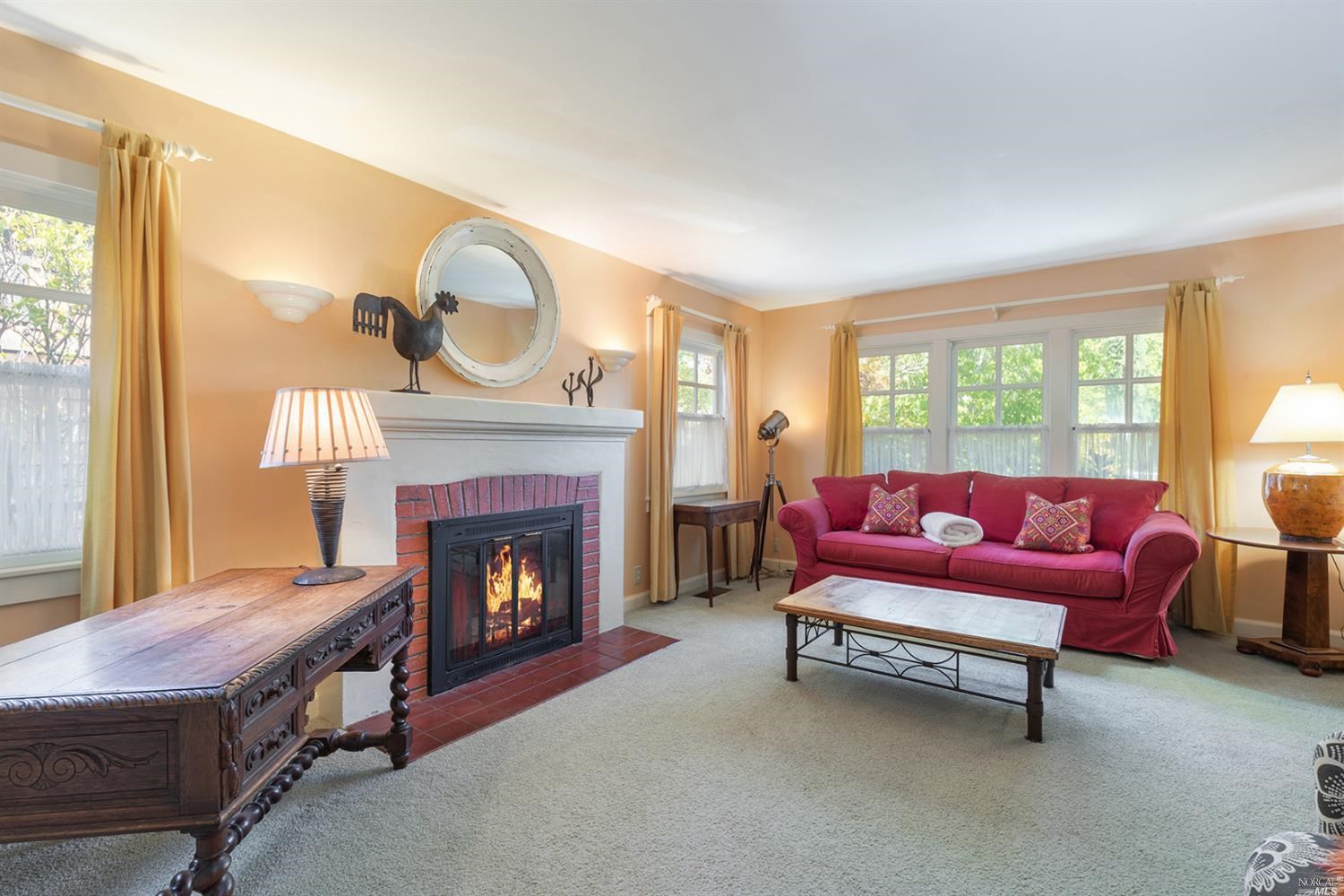 1655 Scott Street St. Helena CA 94574