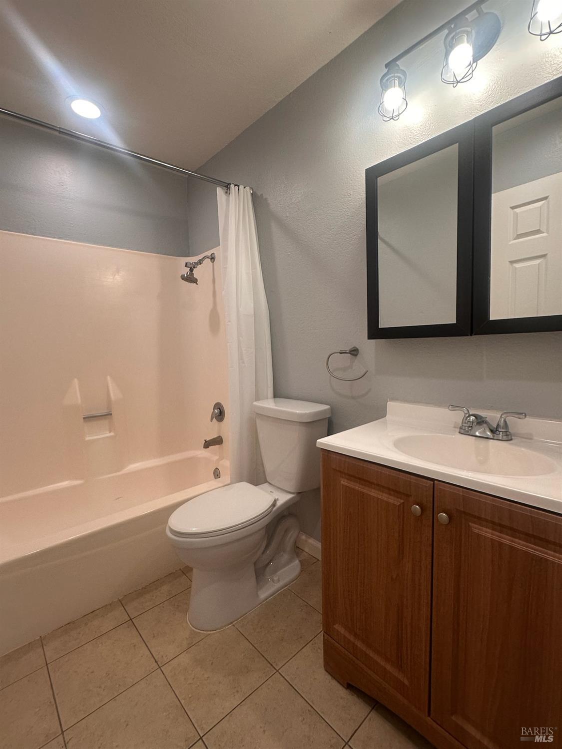 420 Marshall Road Vacaville CA 95688